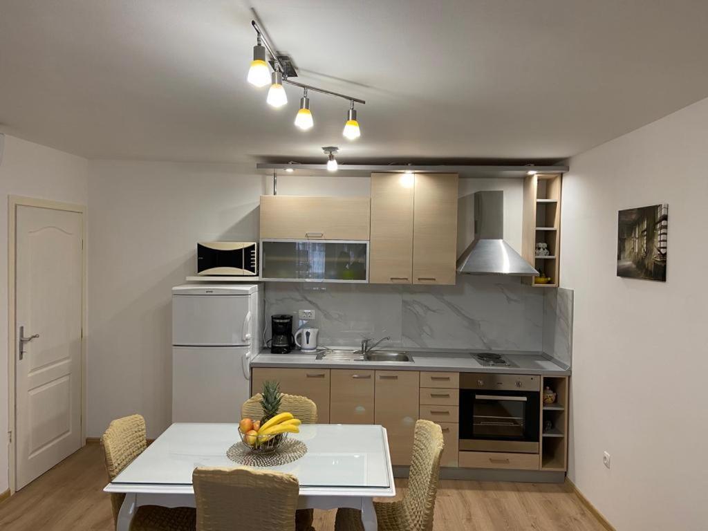 Ana Apartment Split Exterior photo
